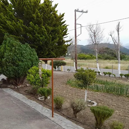 Διαμέρισμα Garden View *