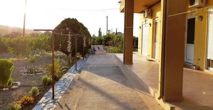 شقة Garden View Kalavárda